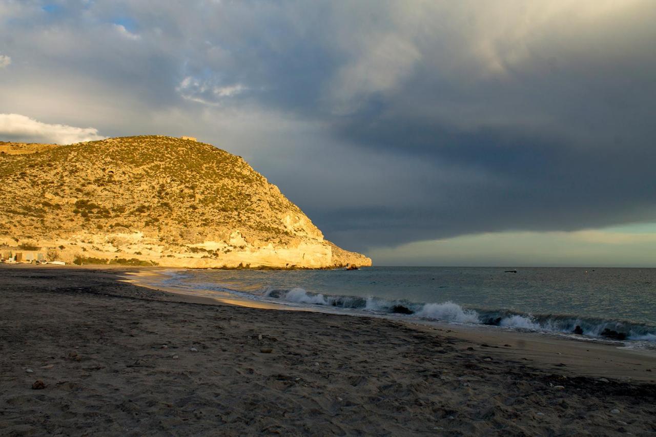La Palmera. El Amanecer En El Parque Natural Agua Amarga  Zewnętrze zdjęcie